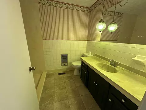 Bath - 107 Rogers Ln, Faubush, KY 42544 photo 1 of 3