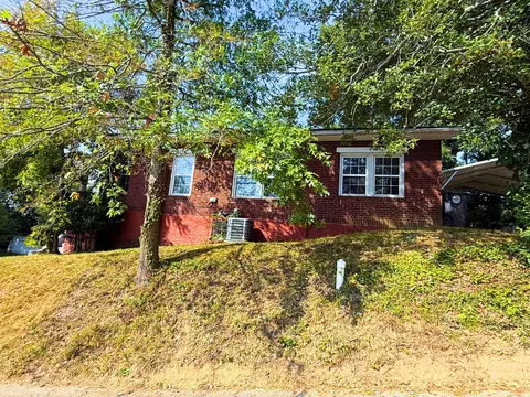 Exterior - 502 W 3rd St, Corbin, KY 40701 photo 10 of 11