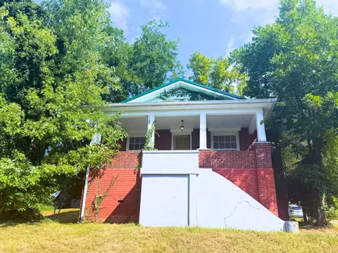 Exterior - 502 W 3rd St, Corbin, KY 40701 photo 7 of 11
