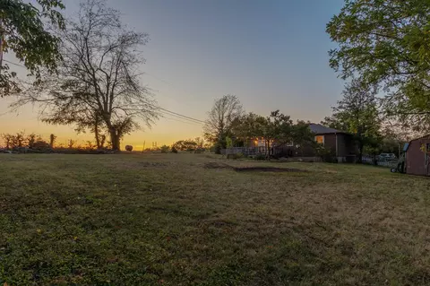 Exterior - 319 Thacker Dr, Wilmore, KY 40390 photo 10 of 10