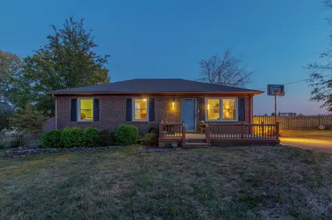 319 Thacker Dr, Wilmore, KY 40390