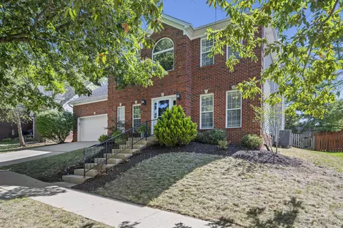 2105 Mangrove Dr, Lexington, KY 40513