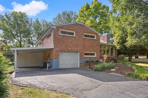 2812 Phoenix Rd, Lexington, KY 40503