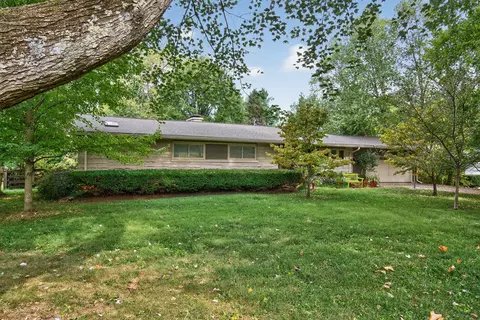 1233 Colonial Dr, Lexington, KY 40504