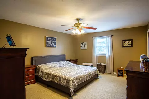 Bedroom - 2005 Ky 1629, Corbin, KY 40701 photo 1 of 4