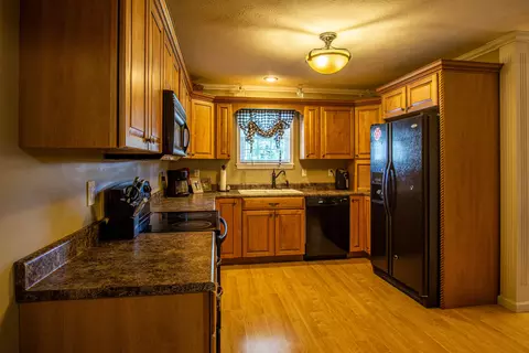 Kitchen - 2005 Ky 1629, Corbin, KY 40701 photo 2 of 4