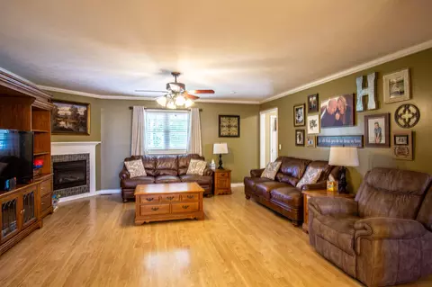 Living - 2005 Ky 1629, Corbin, KY 40701 photo 1 of 3