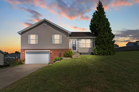 320 Woodland Ln, Mount Sterling, KY 40353