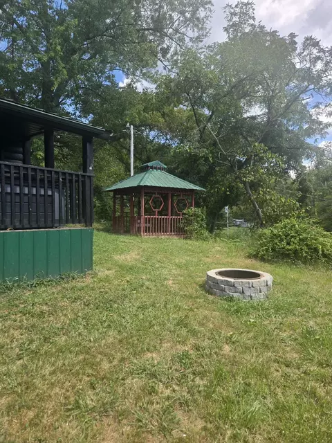 Exterior - 151 Nada Tunnel Rd, Stanton, KY 40380 photo 5 of 9