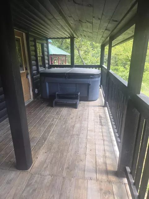 Exterior - 151 Nada Tunnel Rd, Stanton, KY 40380 photo 6 of 9