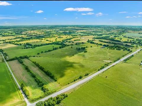 7053 Perryville Road, Danville, KY 40422