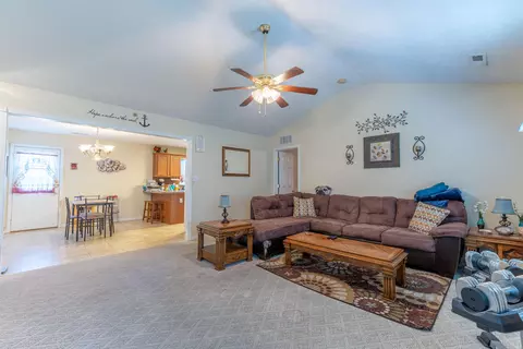 Entry Way - 297 Lisabella Ln, Eubank, KY 42567 photo 1 of 1