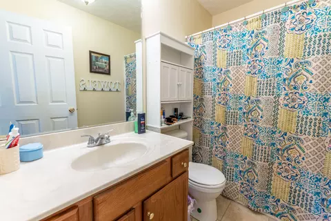 Bath - 297 Lisabella Ln, Eubank, KY 42567 photo 1 of 2