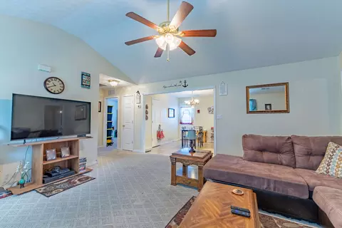 Living - 297 Lisabella Ln, Eubank, KY 42567 photo 1 of 1