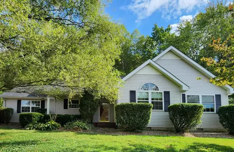 95 Hilltop Estates Rd, Morehead, KY 40351