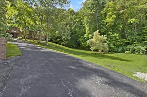 Exterior - 616 Fraley Dr, Morehead, KY 40351 photo 7 of 14