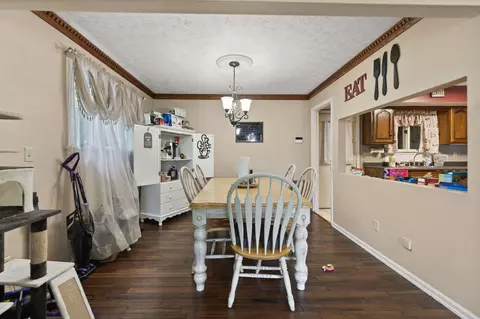 Dining - 616 Fraley Dr, Morehead, KY 40351 photo 1 of 2