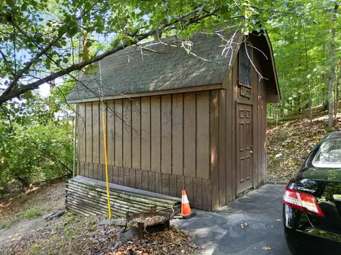Exterior - 616 Fraley Dr, Morehead, KY 40351 photo 6 of 14