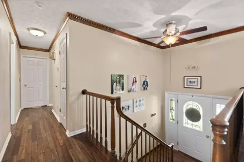 Entry Way - 616 Fraley Dr, Morehead, KY 40351 photo 2 of 3