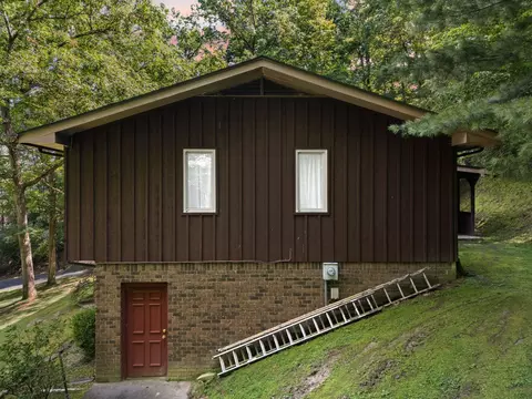 Exterior - 616 Fraley Dr, Morehead, KY 40351 photo 5 of 14