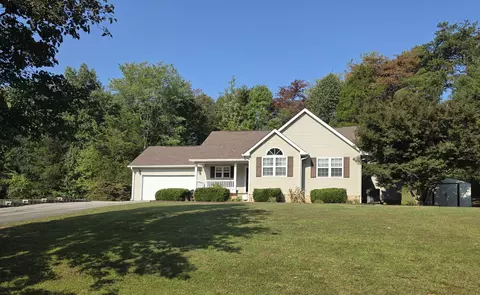 93 Penny Ln, Albany, KY 42602