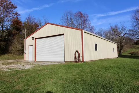 190 Privacy Ln, Winchester, KY 40391