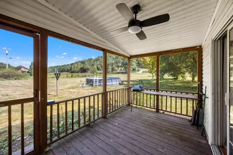 Exterior - 277 C Valley Dr, Berea, KY 40403 photo 3 of 6