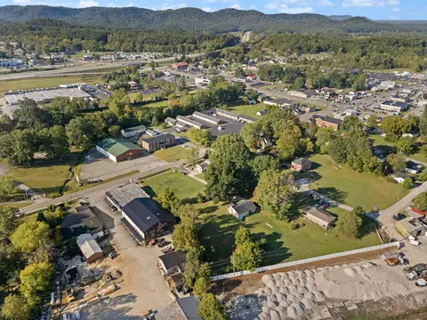 View/Area - 134 E College Ave, Stanton, KY 40380 photo 10 of 12