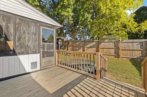 Exterior - 134 E College Ave, Stanton, KY 40380 photo 6 of 15