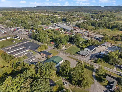 View/Area - 134 E College Ave, Stanton, KY 40380 photo 8 of 12