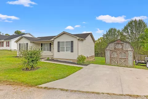 Exterior - 151 Ruby Ln, Irvine, KY 40336 photo 3 of 6