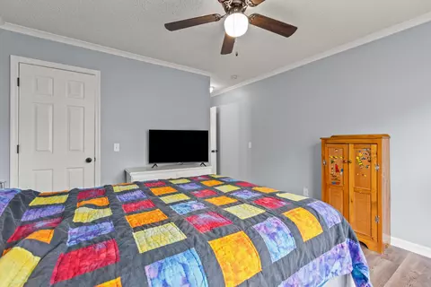Bedroom - 151 Ruby Ln, Irvine, KY 40336 photo 2 of 3