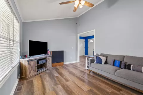 Living - 151 Ruby Ln, Irvine, KY 40336 photo 1 of 1