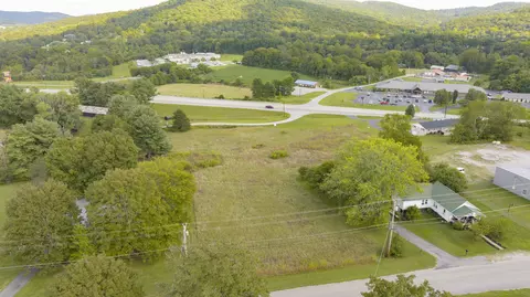 180 Gregory St, Monticello, KY 42633