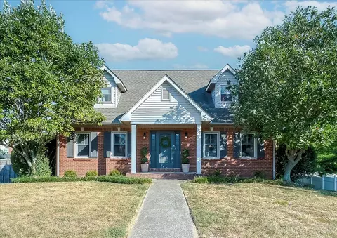 520 Sampson Dr, Frankfort, KY 40601