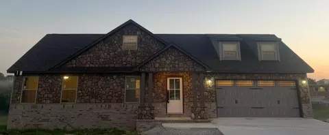 64 Queens Dr, East Bernstadt, KY 40729