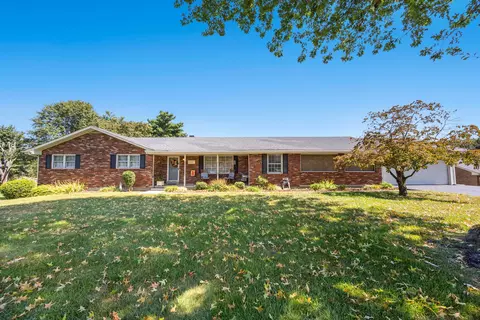 2967 N Ridge Dr, Mount Sterling, KY 40353