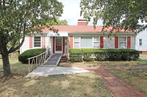 525 W Maple St, Nicholasville, KY 40356