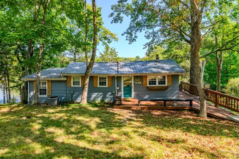 1058 S Lakeshore Dr, Lawrenceburg, KY 40342