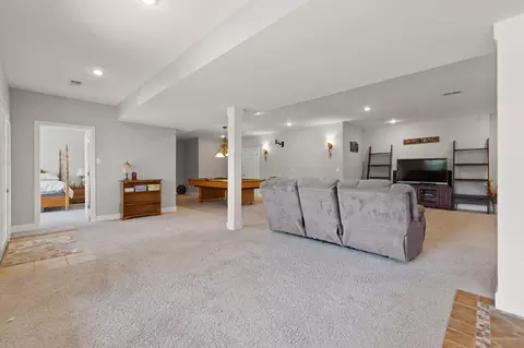 Living - 112 Cherry Hill Dr, Georgetown, KY 40324 photo 6 of 6