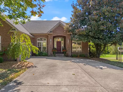 Exterior - 112 Cherry Hill Dr, Georgetown, KY 40324 photo 3 of 15