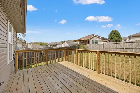 Exterior - 132 Rodeo Dr, Georgetown, KY 40324 photo 3 of 6