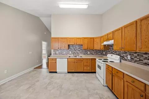 Kitchen - 132 Rodeo Dr, Georgetown, KY 40324 photo 4 of 4