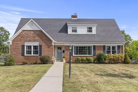 304 E Meadow Ln, Cynthiana, KY 41031