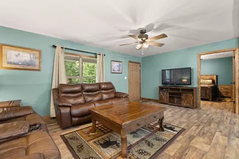 Living - 22 Gregory Rd, Tyner, KY 40486 photo 3 of 3