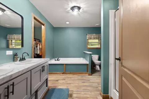 Bath - 22 Gregory Rd, Tyner, KY 40486 photo 1 of 4