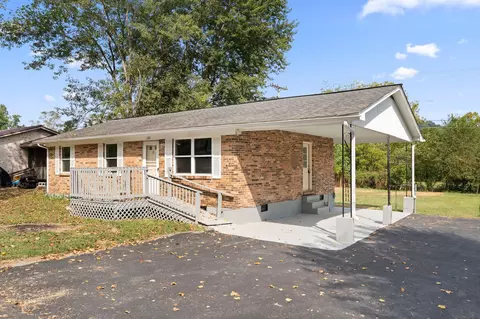 104 Holiday Hill Rd, Clay City, KY 40312
