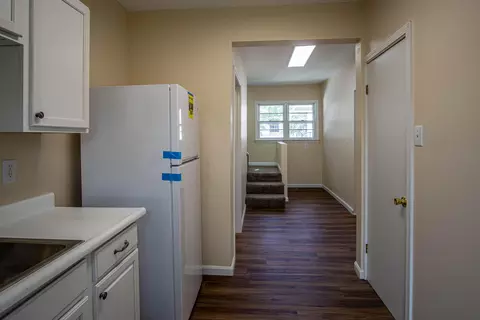 Entry Way - 406 Broadway St, Irvine, KY 40336 photo 5 of 5