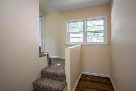 Entry Way - 406 Broadway St, Irvine, KY 40336 photo 4 of 5