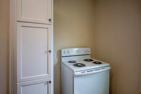 Kitchen - 406 Broadway St, Irvine, KY 40336 photo 2 of 2